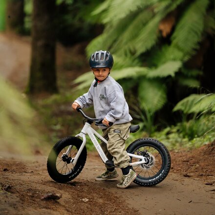 Kids Ride Shotgun - Dirt Hero Off-Road 14in Balance Bike - Kids'