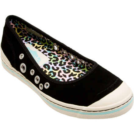 Simple - Carousel Grommet Shoe - Women's