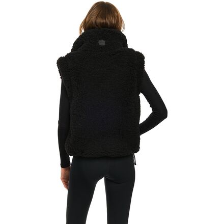 SAM - Sherpa Vest - Women's
