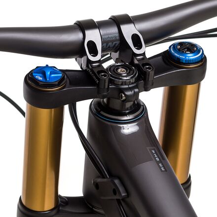 Santa Cruz Bicycles - V10 Carbon 27.5 X01 Mountain Bike