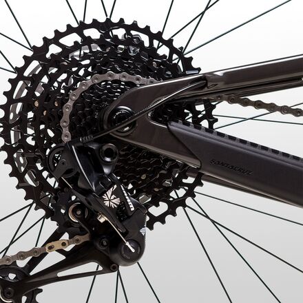 Santa Cruz Bicycles - Hightower Carbon C R Mountain Bike - Gloss Carbon