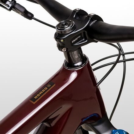 Santa Cruz Bicycles - Nomad Carbon C S Mountain Bike - Adder Green