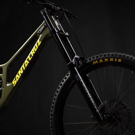 Santa Cruz Bicycles - V10 8 CC DH S Mountain Bike