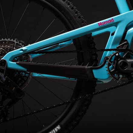 Santa Cruz Bicycles - Nomad CC Eagle 90 Mountain Bike