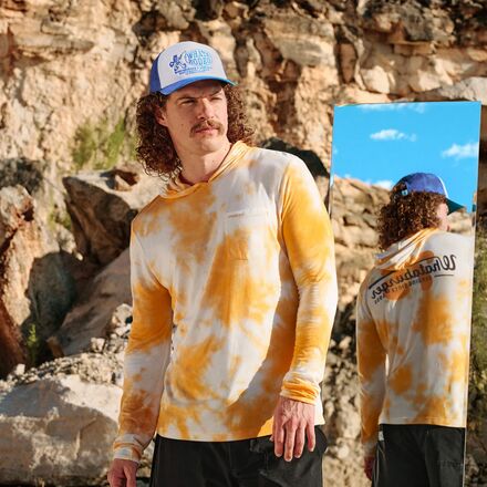 Sendero Provisions Co. - x Whataburger Yucatan Bamboo Hoodie Tech Shirt