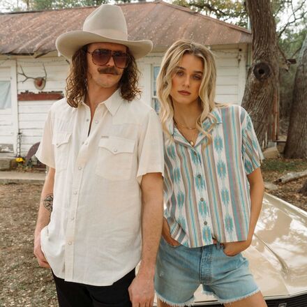 Sendero Provisions Co. - The Wyatt Pearl Snap SS Solid Shirt - Men's