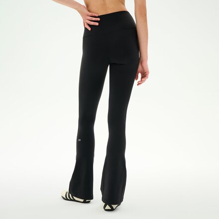 Splits59 - Raquel Crossover Supplex Flare Pant - Women's