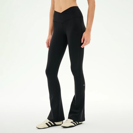 Splits59 - Raquel Crossover Supplex Flare Pant - Women's