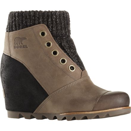 beige sweater boots