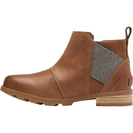 sorel emelie chelsea boot velvet tan