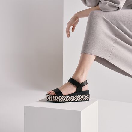 SOREL - Cameron Flatform Sandal - Women's