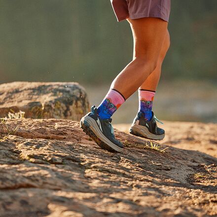 Smartwool - Hike Targeted Cushion Mtn Sunrise Print Crew Socks - Women's