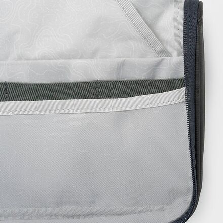 STIO - Basin Hanging Dopp Kit