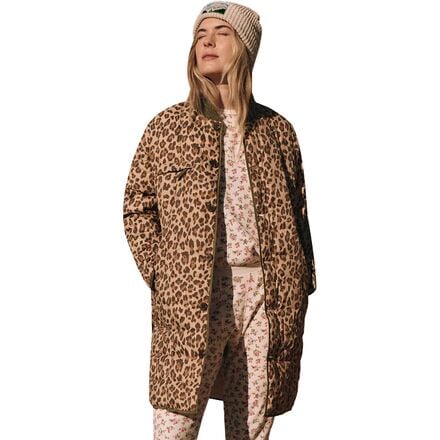 The Great Outdoors - The Reversible Down Treeline Puffer - Women's - Blush/Snow Leopard