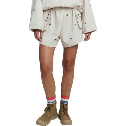The Embroidered Cargo Short - Women's