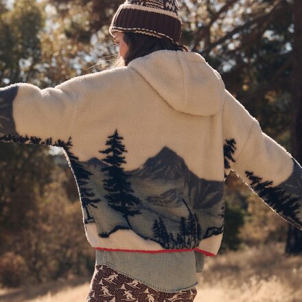 The Great Outdoors - The Plush Horizon Full-Zip Jacket - Women's