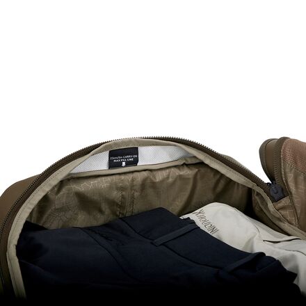 Thule - Chasm 40L Carry On Wheeled Duffel Bag