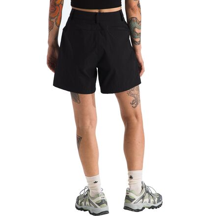 The North Face - Basin 5in Short - Women's