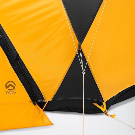 The North Face - Bastion 4-Person 3-Season Tent