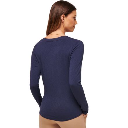 TravisMathew - Cloud Henley Long-Sleeve Shirt - Women's