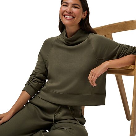 TravisMathew - Skyloft Soft Funnel Pullover - Women's