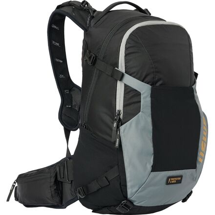 USWE - Watt 25L E-MTB Protector Backpack - Black/Grey