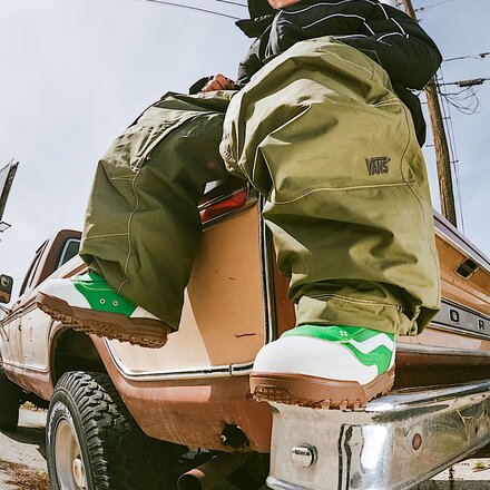 Vans - The Progress Snowboard Boot - 2027 - Women's