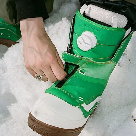 Vans - The Progress Snowboard Boot - 2027 - Women's