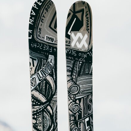 Volkl - Revolt Jr Ski w/ 7.0 V-Motion Binding - 2027 - Kids'
