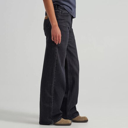 Wrangler - Mid Rise Loose Straight Jean - Women's