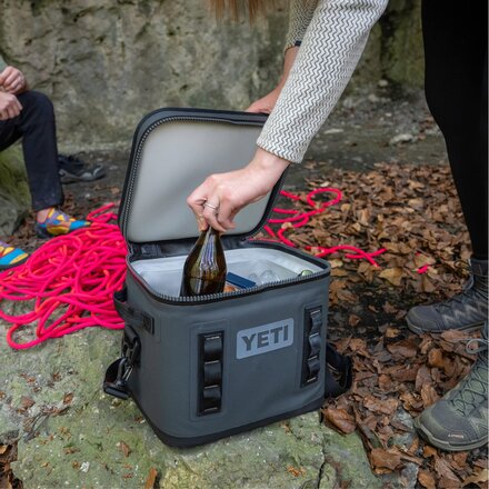 YETI - Hopper Flip 12 Soft Cooler
