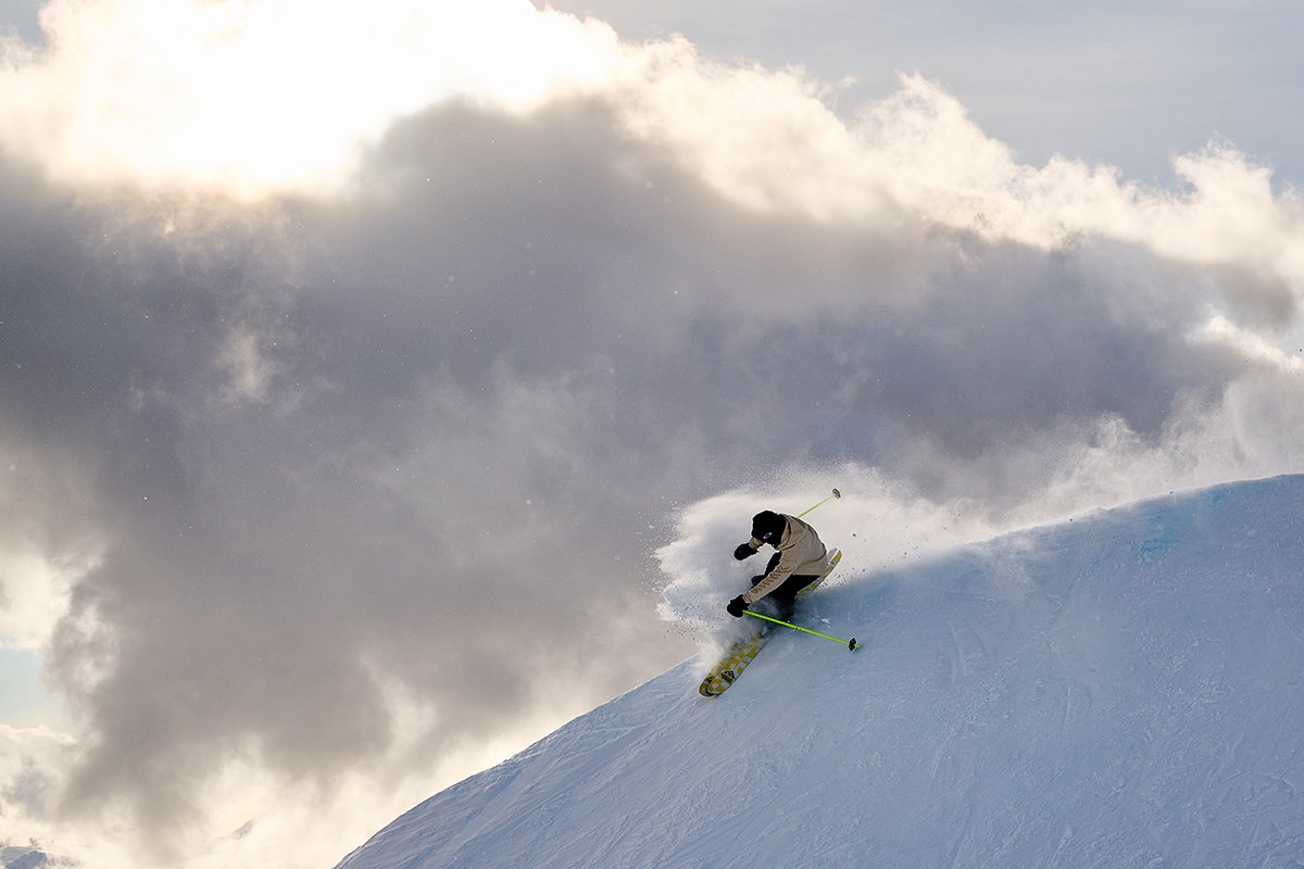 Skier on Piest