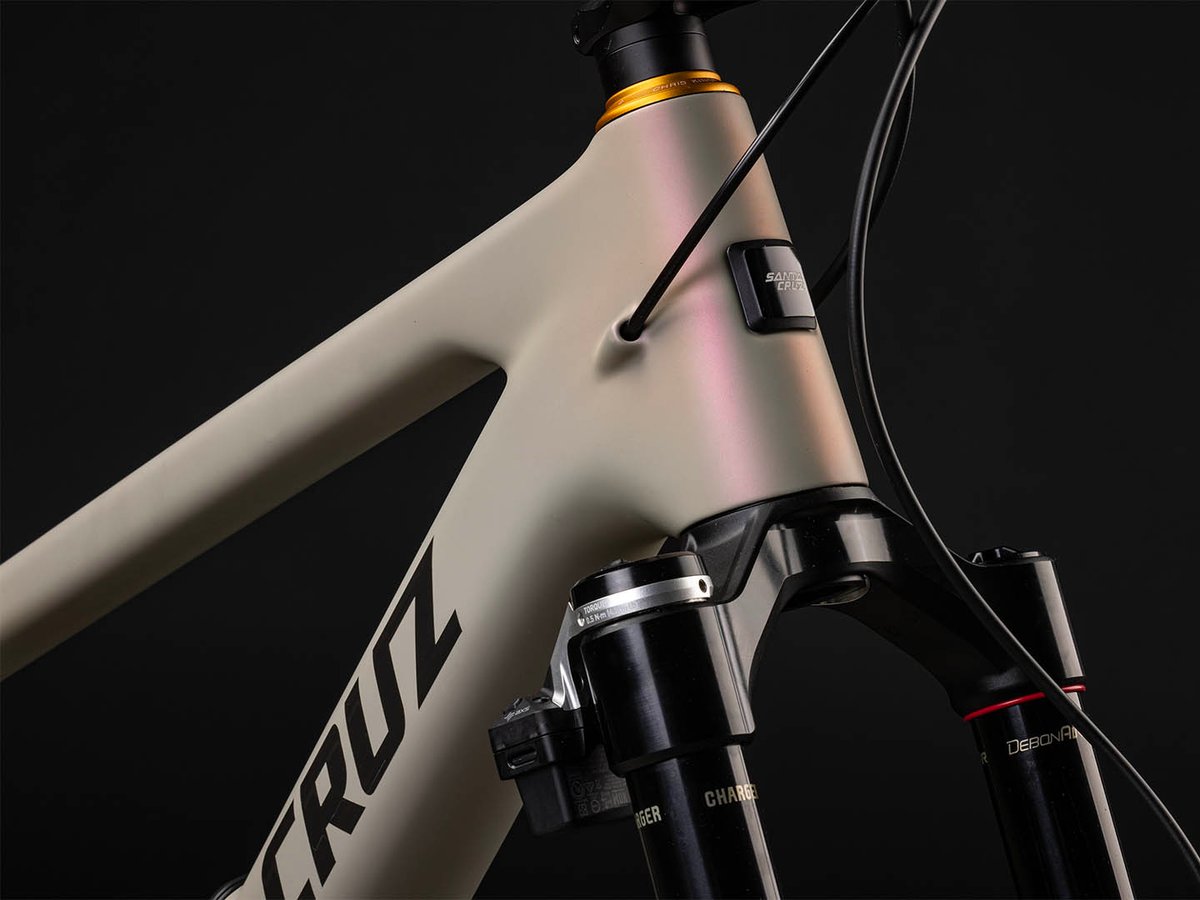  Close-up of the Tallboy's head tube.