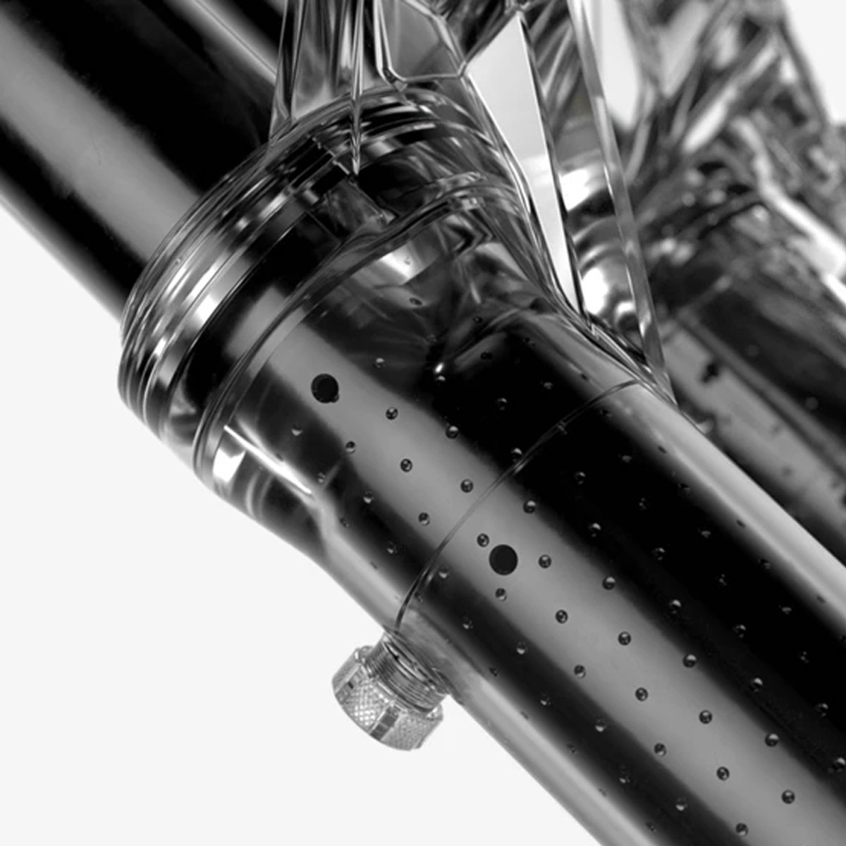 A closeup of the stanchions and their airflow.