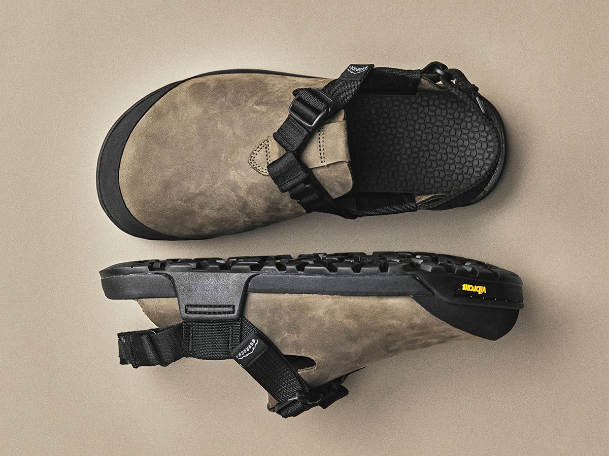 Side and top profile of Bedrock Mountain Clog in tan nubuck