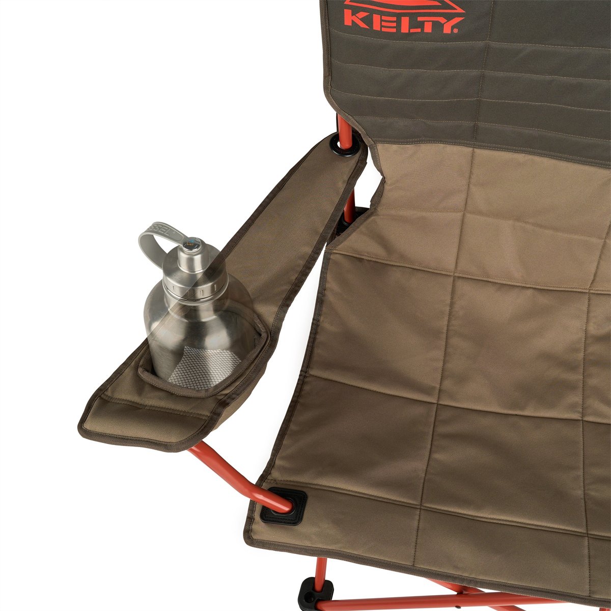 Kelty Loveseat shows that it has a spacious cupholder capacity.