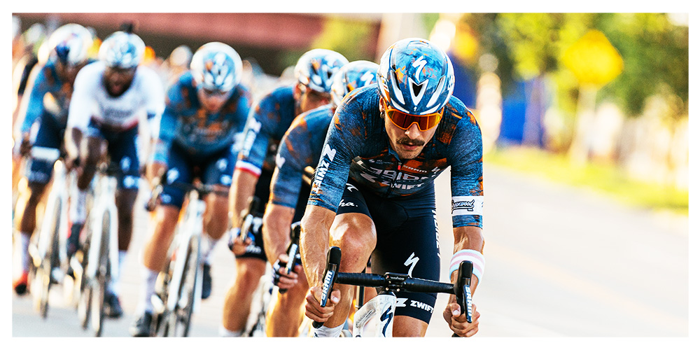 Legion racers riding in a paceline